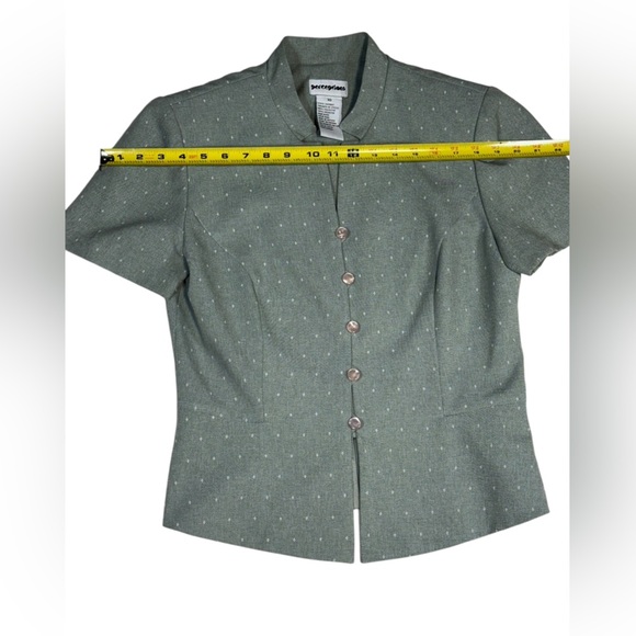 Perception Pants Suit Size 10Sage Green Short Sleeve 2 Pc. Set Career Business - Picture 8 of 11